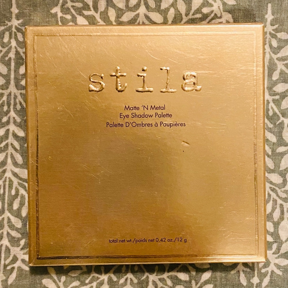 Stila Matte N’ Metal eyeshadow palette